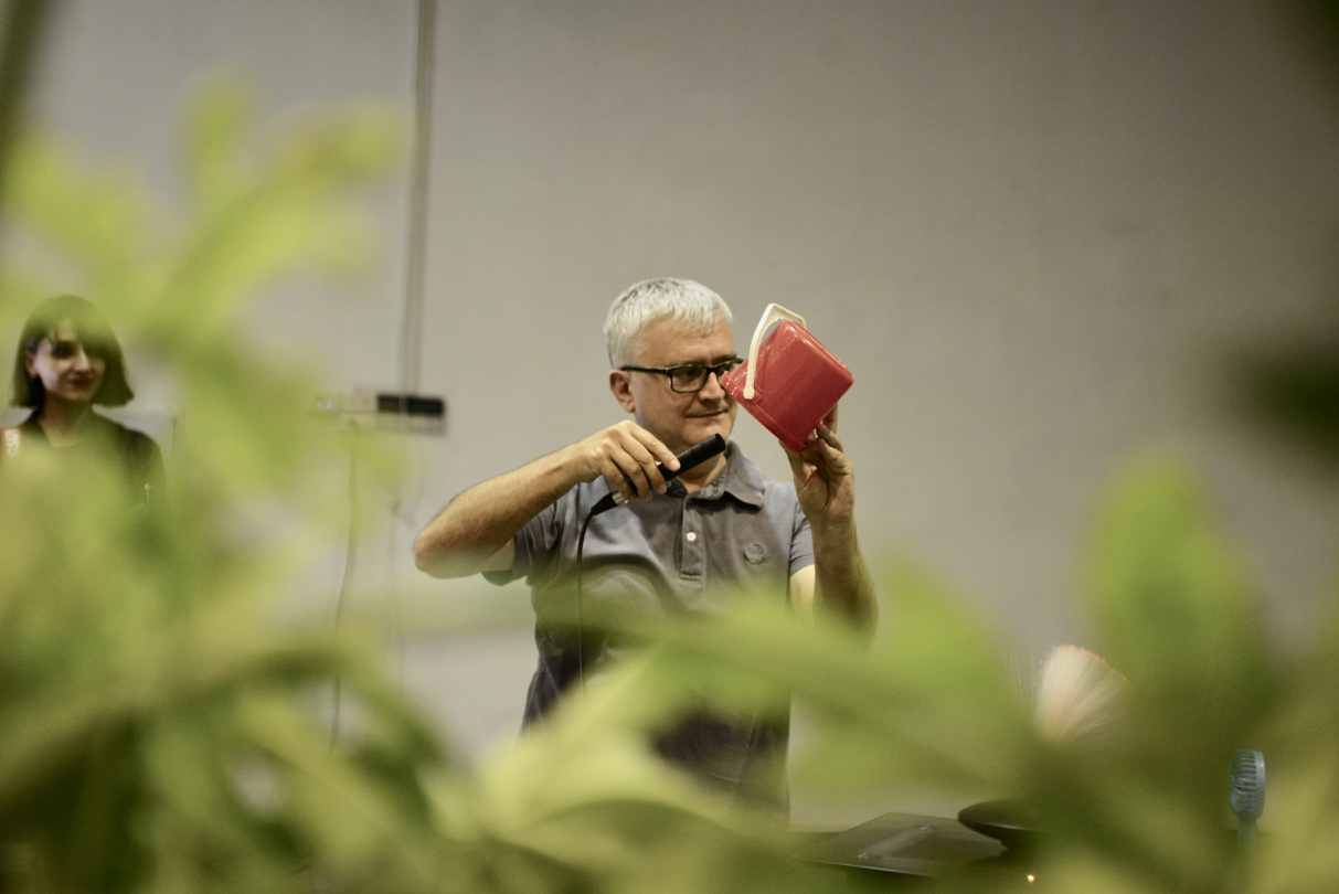 Feedback played by audience